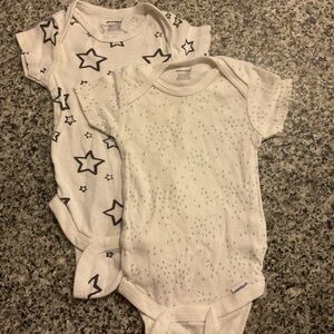 Gerber White and Black Star Print Bodysuits